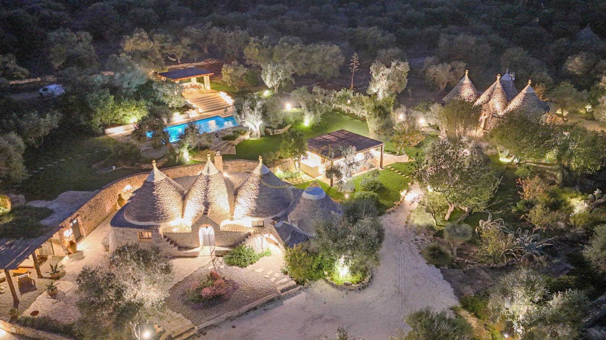 Villa Td Trulli Amabilia Design Luxury Trulli With Pool